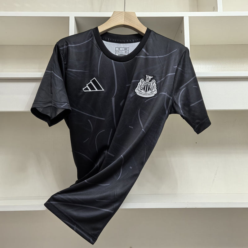 Camisa Newcastle Pré-Jogo Black 24/25 - Torcedor Masculina - Lançamento